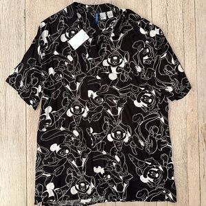 Men’s Mickey Mouse button up shirt